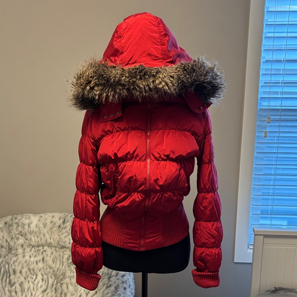 Sisley Red Hooded Puffer Jacket with Faux Fur Trim  small (eur 34)